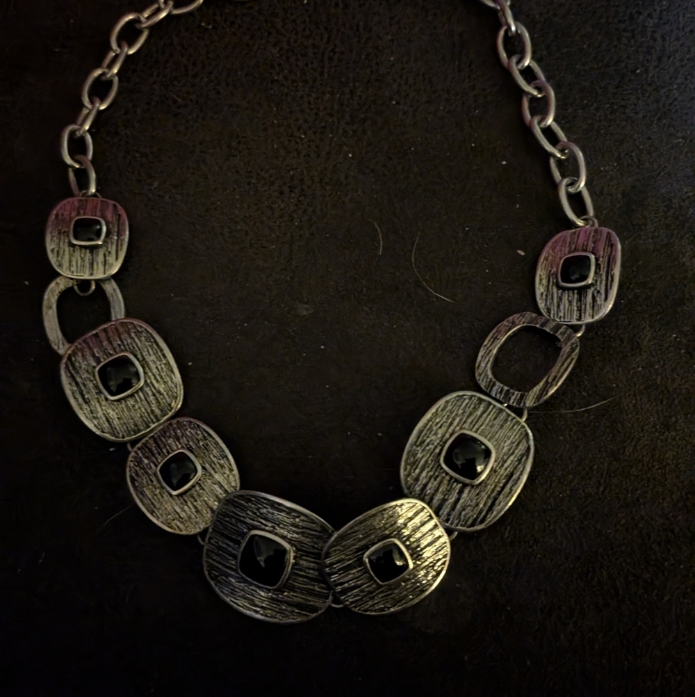 Chic Black and Silver Necklace